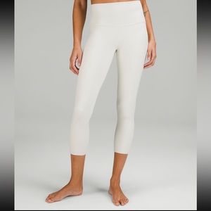 Lululemon high rise crop